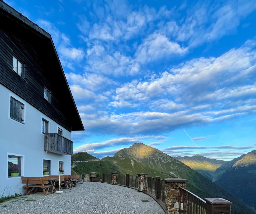 Villa Enzianhuette Jaufenpass St. Leonhard in Passeier Exterior foto
